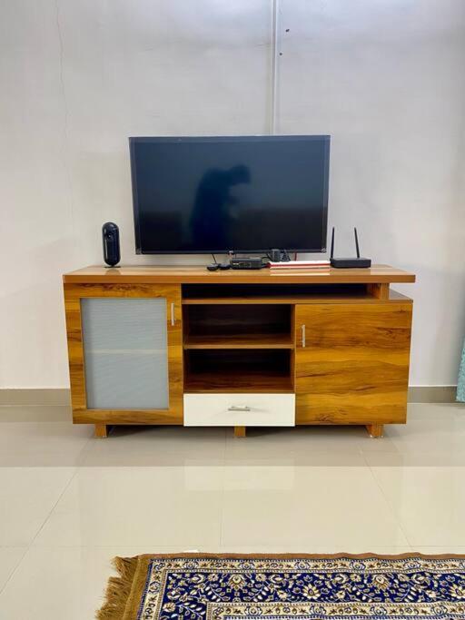 2bhk Ac Service 103