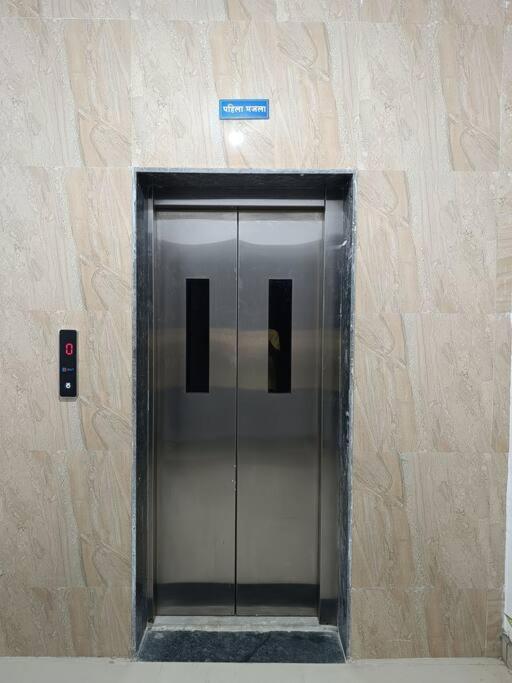 2bhk Ac Service 103