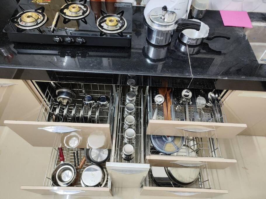 2bhk Ac Service 103 Apartment