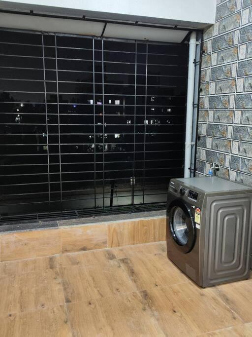 2bhk Ac Service 103