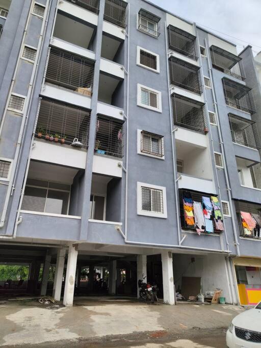 2bhk Ac Service 103 * Pune